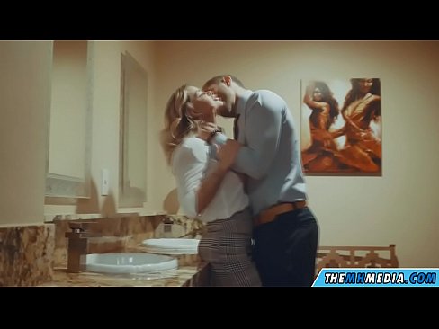 ❤️ Amikor egy bögyös szőke elcsábít egy nyilvános WC-ben ❤ Minőségi szex at hu.pornfuror.ru